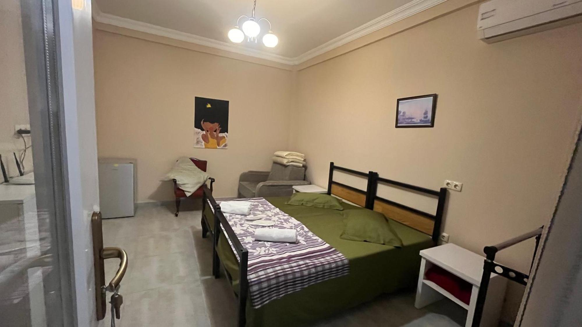 Guest House Kldiashvili Batumi Exteriör bild