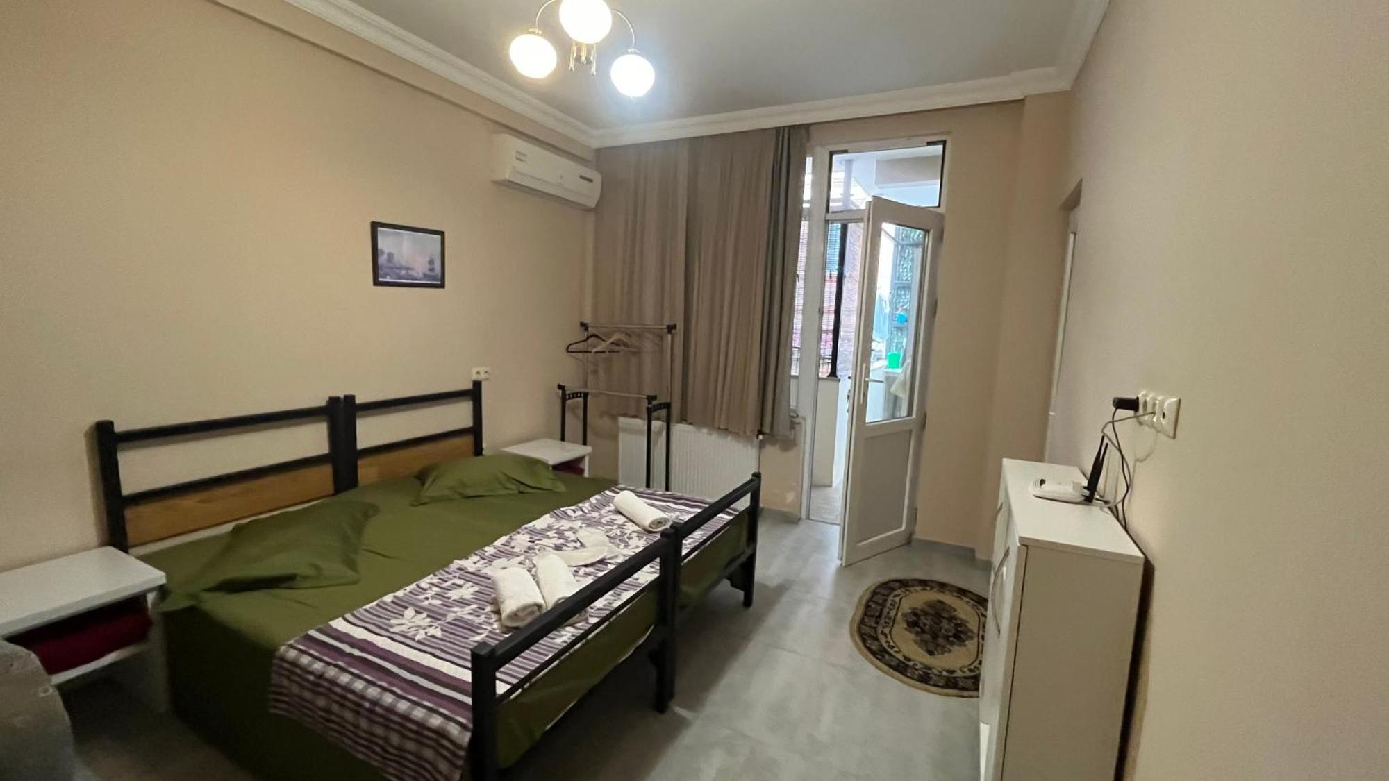 Guest House Kldiashvili Batumi Exteriör bild