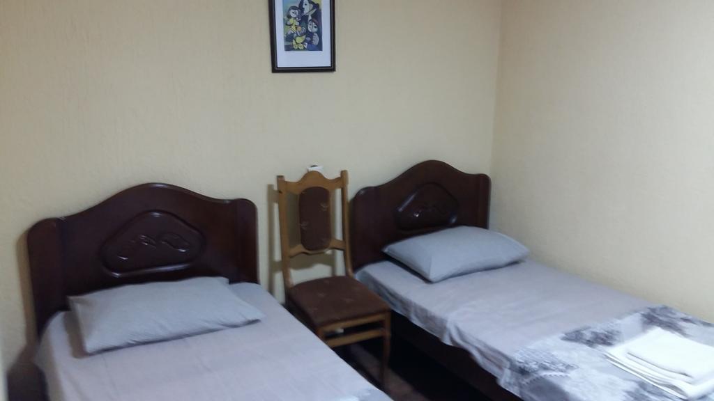 Guest House Kldiashvili Batumi Exteriör bild